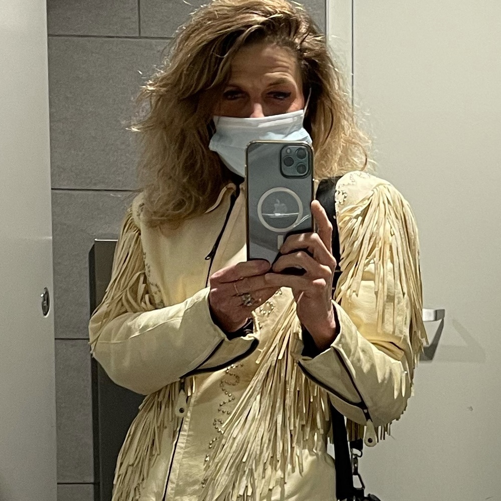 Meet your Posher, Lisa Marie